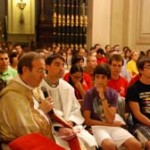 Los jóvenes de la diócesis celebraron el cumpleaños de Mons. Francisco Pérez
