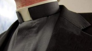 sacerdote católico